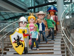 Bambini dentro al Playmobil fun park di Zirndorf - © Playmobil Funpark