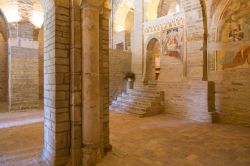 Dentro all'Abbazia medievale di Apiro nelle Marche