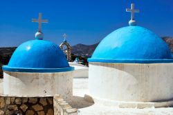 Dettagli architettonici di una chiesa ortodossa sull'isola di Lipsi, Grecia.

