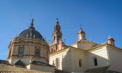 Dettagli di architettura religiosa nella città di Carmona, Andalusia, Spagna.
