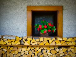 Dettaglio di una abitazione del borgo di Sauris in Carnia - © Mario Savoia / Shutterstock.com