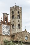 Dettaglio del campanile e torre orologio di Santa Maria in Impruneta a Firenze