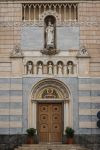 Dettaglio della facciata della chiesa di Santa Caterina a Adrano, Sicilia.

