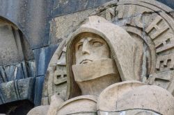 Dettaglio della statua dell'arcangelo Michele nel Monumento alla Battaglia delle Nazioni di Lipsia (Germania) - © Catstyecam / Shutterstock.com