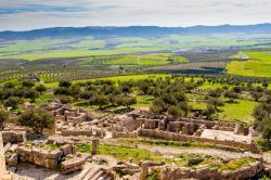 Dougga, uno dei più importanti siti archeologici della Tunisia. La cittadina è inserita nell'elenco dei patrimoni dell'umanità dell'UNESCO.



