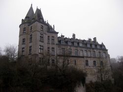 Durbuy: il Castello dei Conti d’Ursel (Chateau des Comptes d’Ursel), Vallonia, Belgio.