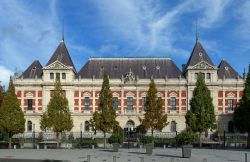 L'Ecole Nationale Superieure des Arts et Industries Textiles a Roubaix, Francia.
