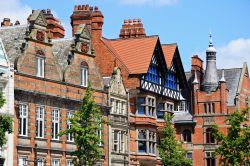 Edifici nella Piazza del Mercato Vecchio a Nottingham, Inghilterra.




