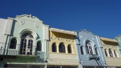 Edifici storici dalle facciate color pastello si affacciano sul centro di Christchurch nella provincia di Canterbury, Nuova Zelanda - © alarico / Shutterstock.com 