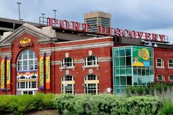 L'edificio in mattoni che ospita il Children's Museum a Port Discovery, Baltimora, Maryland - © LEE SNIDER PHOTO IMAGES / Shutterstock.com