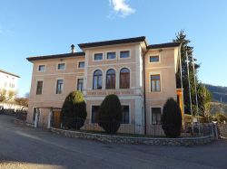 Edificio nel centro storico di Livo in Trentino - © Syrio, CC BY-SA 4.0, Wikipedia