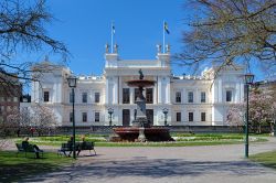 L'edificio principale dell'Università di Lund in una giornata di primavera, Svezia.

