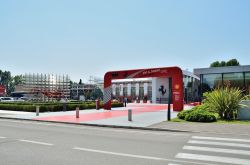 Entrata del Museo Ferrari a Maranello, siamo in Provincia di modena, Emilia-Romagna. - © Monika Sakowska / Shutterstock.com