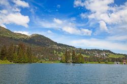 Escursioni a piedi nei pressi di Lenzerheide, Svizzera.

