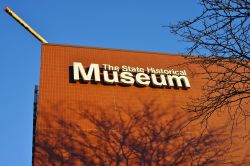 Esterno dello State Historical Museum del Wisconsin a Madison, Stati Uniti d'America. Con artefatti, fotografie e documenti illustra la storia dello stato e della nazione americana - © ...