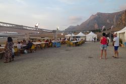 L'evento gastronomico Bagli, Olio e Mare nei pressi di San Vito Lo Capo (Sicilia).
