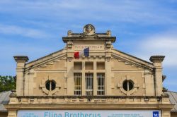 Facciata del Montpellier Pavillon Populaire in Esplanade Charles de Gaulle, Occitania (Francia). Qui vengono ospitate mostre e esposizioni di arte e di fotografia - © Kiev.Victor / Shutterstock.com ...