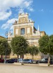 La facciata della chiesa di Santa Teresa nell'omonima piazza di Brindisi, Puglia. Costruita nel 1670 grazie al contributo del sacerdote Francesco Monetta, questa chiesa in stile barocco ...
