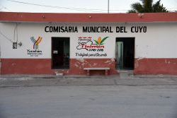 Facciata della stazione di polizia a El Cuyo, vicino a Tizimin, Messico - © Gerardo C.Lerner / Shutterstock.com
