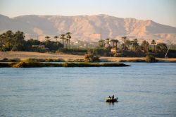 Il mitico fiume Nilo presso la città di Luxor, in Egitto.
