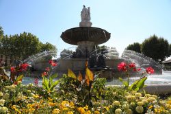 La Fontana della Rotonda (Fontaine de la Rotonde), uno dei simboli di Aix-en-Provence (Francia) - foto © Sophie Spiteri