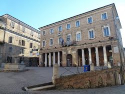 Fontana piazza della Repubblica, Urbino