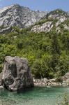 Una formazione rocciosa nel torrente chiamato Bidet della Contessa in Val di Mello, Lombardia - © Naeblys / Shutterstock.com