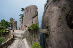 Formazioni rocciose dei monti Huangshan, Cina: ...