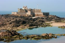 Il forte nazionale di Saint-Malo, Bretagna. - © Stefan Ataman / Shutterstock.com