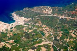 Panaroma dall'alto di Comino, Malta - Secondo alcuni il nome di quest'isola deriverebbe non tanto dal cumino ma dal termine arabo "kimeni", che significa adiacente, per via ...