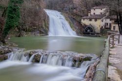 Foto con lunga esposizione alla cascata del Molinetto dela Croda a Refrontolo. - © Stefano Mazzola / Shutterstock.com