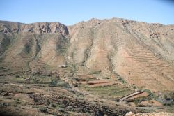 Le generose montagne di Pajara, Betancuria (Fuerteventura/Isole Canarie) - Come si vede dall'immagine non è difficile immaginare cosa succede quando ci si trova al cospetto di questo ...