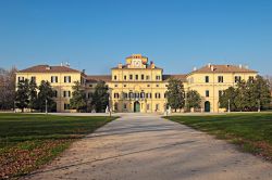 Il Palazzo Ducale del Giardino a Parma: un gioiello d'arte nel cuore del Parco Ducale - il Palazzo Ducale, chiamato anche Palazzo Giardino, sorge maestoso all'interno del grande Parco ...