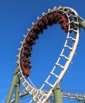 Giostra adrenalinica a  Kaatsheuvel in Olanda: siamo al parco divertimenti di Efteling - © Rudmer Zwerver / Shutterstock.com