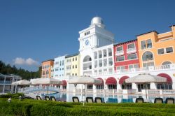 Gli edifici colorati del resort Amara Dolce Vita Luxury Hotel a Tekirova, Turchia - © Smit / Shutterstock.com