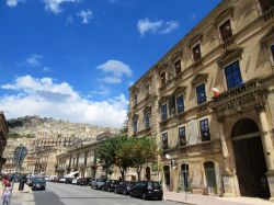 Gli eleganti edifici barocchi del centro storico di Modica - © FMilano_Photography / Shutterstock.com