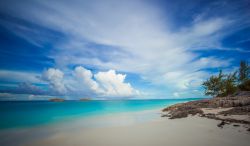 Gli spettacolari colori dei Caraibi sull'isola di Great Exuma, Bahamas.



