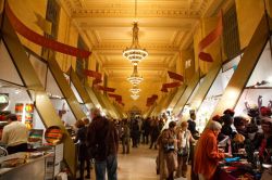 La Grand Central Holiday Fair si svolge in occasione delle festività natalizie alla Grand Central Station di New York City - foto © Will Steacy