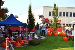 Il Chicco Village di Grandate: del complesso fa parte il Giardino delle Meraviglie e il Museo del Cavallo Giocattolo