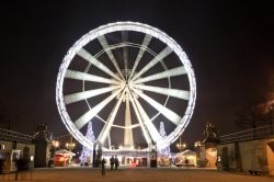 La grande ruota panoramica a Place de la Concorde a Parigi durante l'Avvento - © Paris Tourist Office - Photographer : Amélie Dupont 