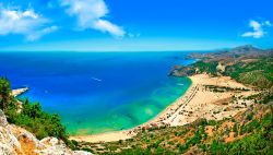 Tsambica Bay a Rodi - © leoks / Shutterstock.com