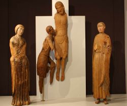 Il Gruppo ligneo di Deposizione alla Croce esposto nel complesso museale di Montone  - © Polidor2 - Pubblico dominio - Wikipedia 