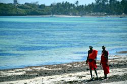 Guardiani Masai: come in molti resort, anche al Seven Islands Resort (Watamu) la gestione della sicurezza è affidata a guardiani di etnia Masai.