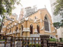 Hong Kong, Cina: la St.John's Cathedral è stata la prima chiesa cristina ad essere costruitain città. Risale al 1849 - © T.Dallas / Shutterstock.com
