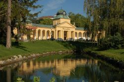 I bagni termali di Bad Voslau in Austria - © Wolfgang Glock - CC BY 3.0, Wikipedia