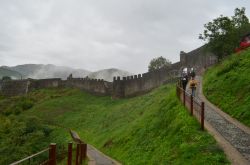 I bastioni della Fortezza delle Verrucole in provincia di Lucca in Alta Garfagnana (Toscana).