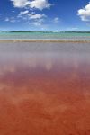 I colori delle acque nel parco Ses Salines di Ibiza-Formentera: dal viola delle saline al verde smeraldo del Mar Mediterraneo