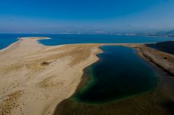 I laghetti di Tindari si raggiungono dalla spiaggia di Oliveri, Sicilia nord-orientale