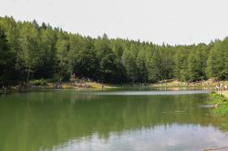 I lago della Ninfa si raggiunge anche da Fanano, provincia di Modena - © Nick_Nick / Shutterstock.com