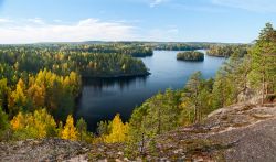 I lago Repovesi ai trova in Finlandia meridionale quasi al confine con la Russia